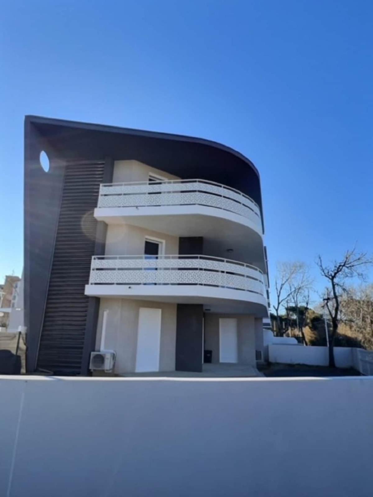 A 150M De La Plage - Coquet Appartement Pour 4 Personnes Vias Esterno foto